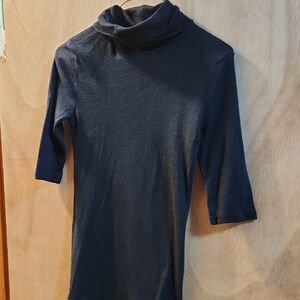 Black 3/4  Sleeve Turtleneck